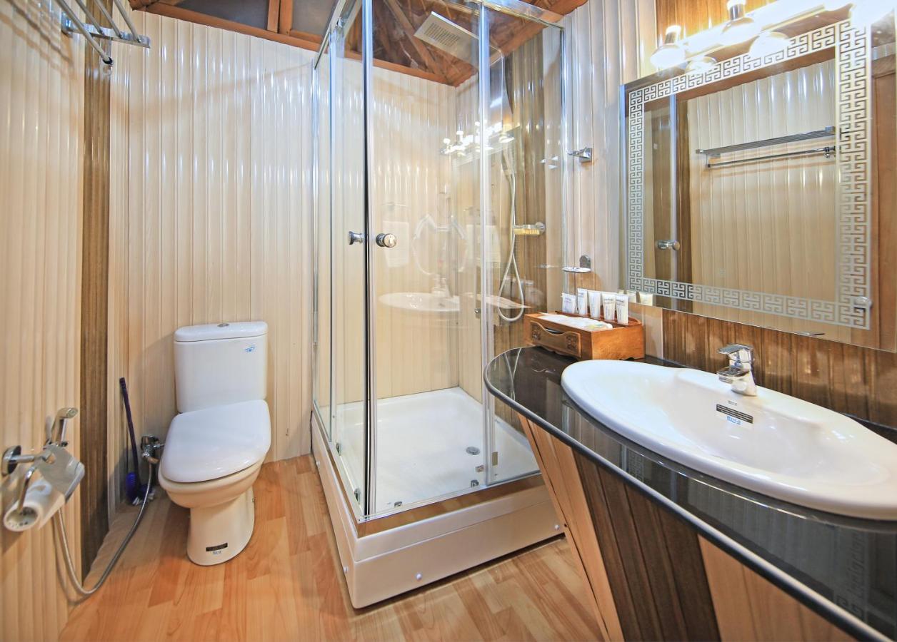 Kolu Group Of Houseboats Hotel Srīnagar Екстериор снимка