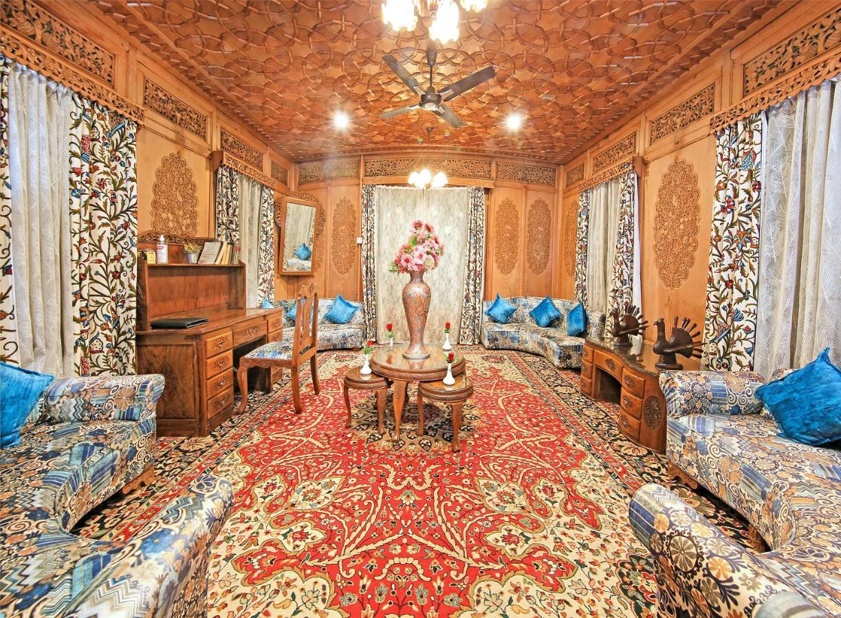 Kolu Group Of Houseboats Hotel Srīnagar Екстериор снимка