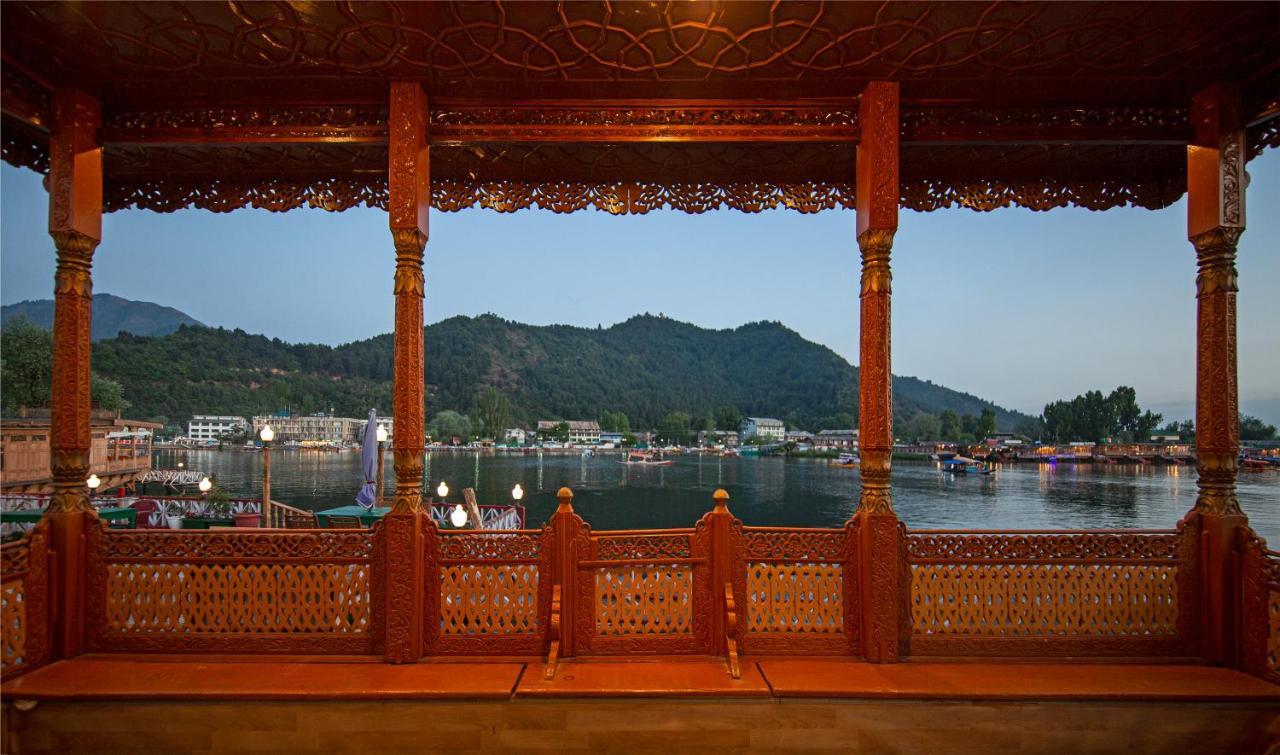 Kolu Group Of Houseboats Hotel Srīnagar Екстериор снимка