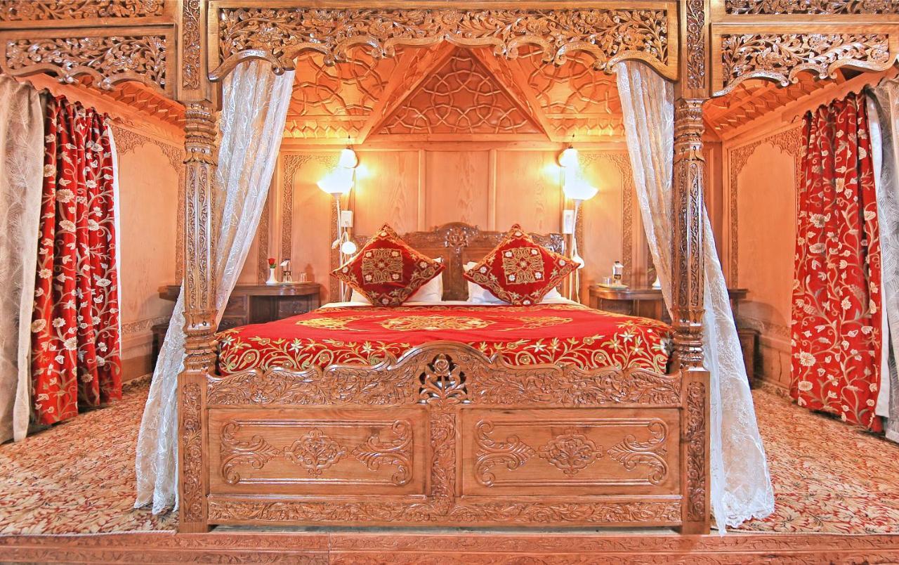 Kolu Group Of Houseboats Hotel Srīnagar Екстериор снимка